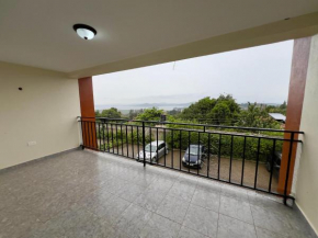 Luxury Lakeview flat 8 mins from Speke Resort